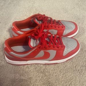 Nike dunk low unlv